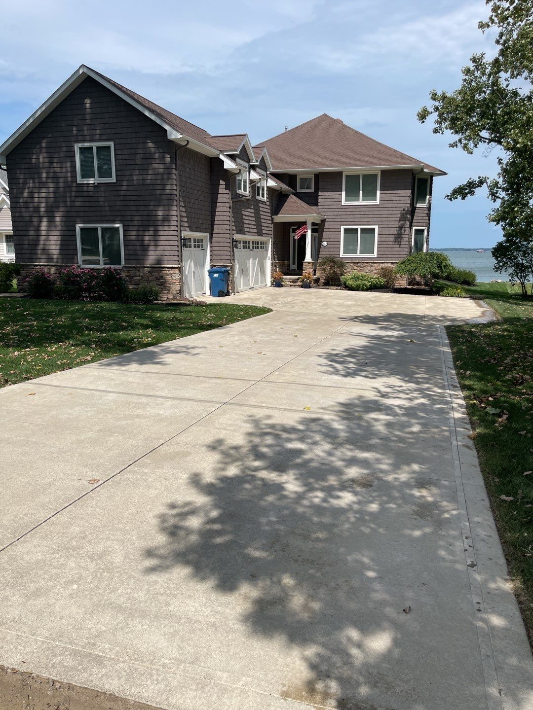 Marblehead House Wash, Concrete Cleaning and Sealing