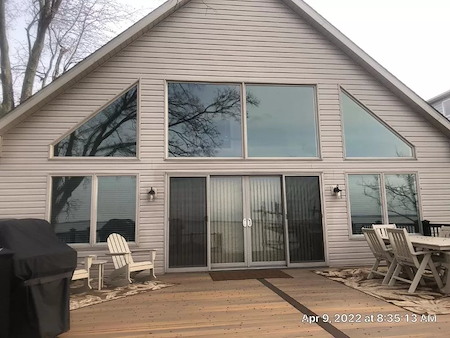 Streak free exterior window cleaning tips for lakefront homes